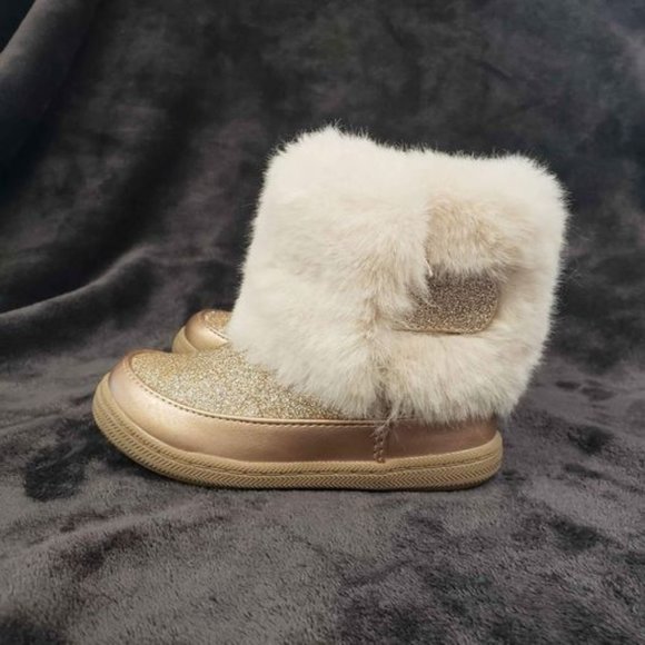 Maggie and Zoe Faux Fur Boots Girl Size 8 Rose Gold - Picture 2 of 10